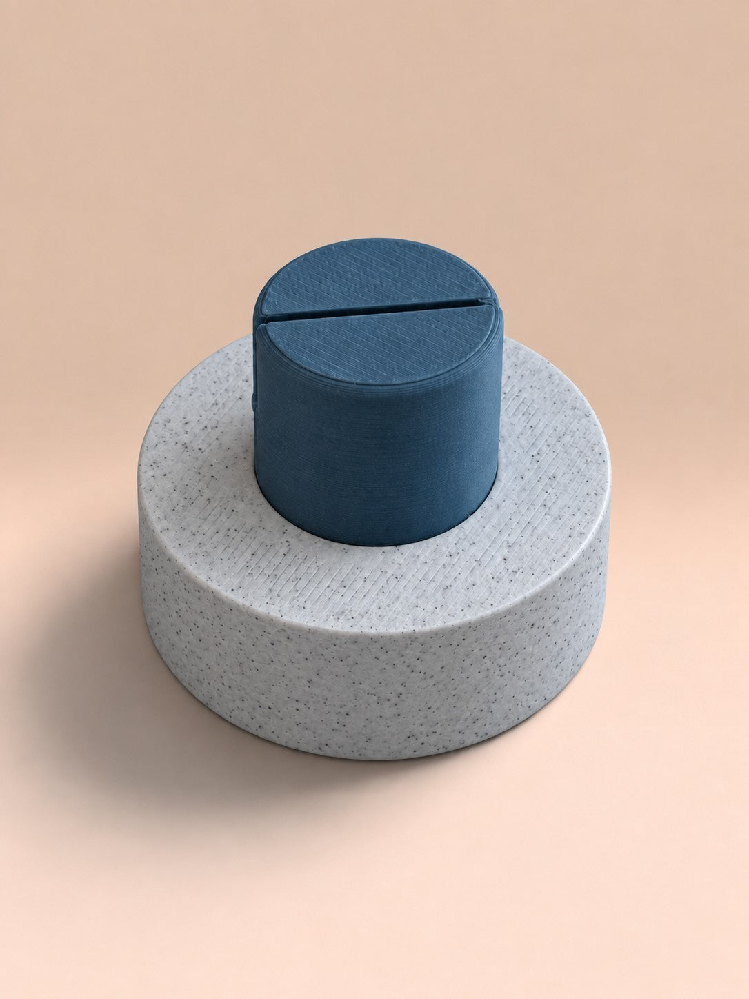ModuForm ModuMemories Holder in blauw en gespikkeld grijs PLA, een duurzame kaarthouder voor foto's en decoratie.