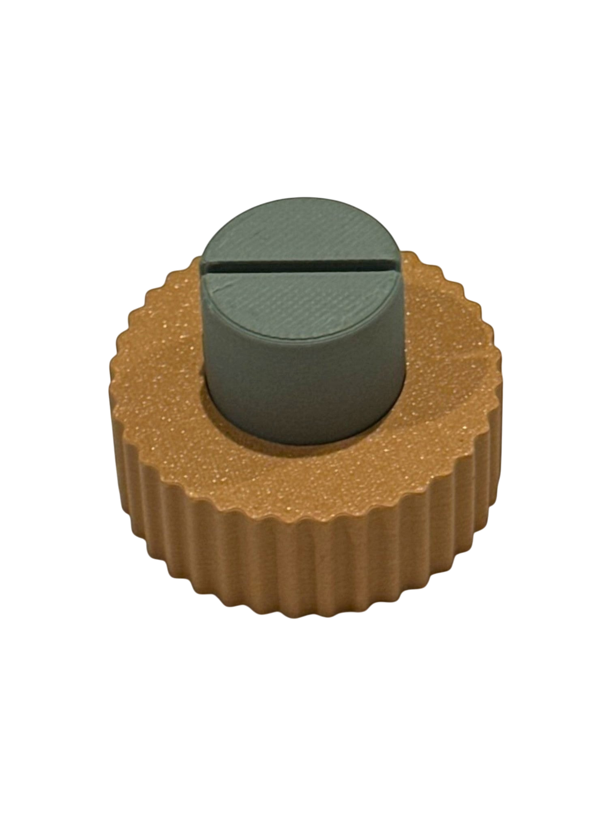 ModuForm ModuMemories staande kaarthouder in bruin met groene accentring, gemaakt van duurzaam biobased PLA materiaal